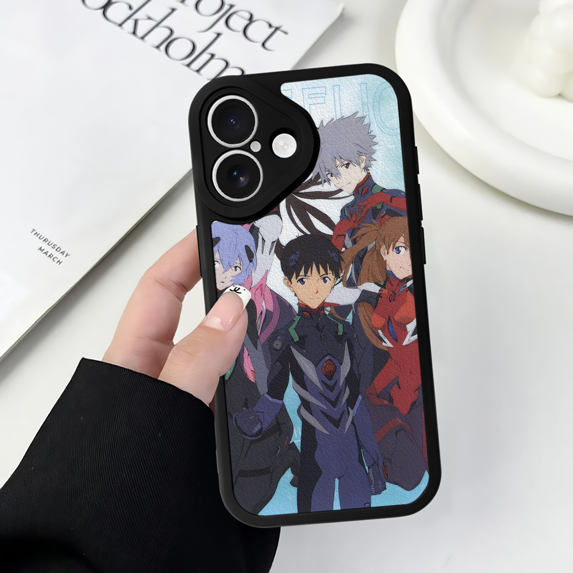 （画像用） EVA 新世紀エヴァンゲリオン 【iPhone 16シリーズ対応】シリコンスマホケース（レザー調） 材質：シリコン